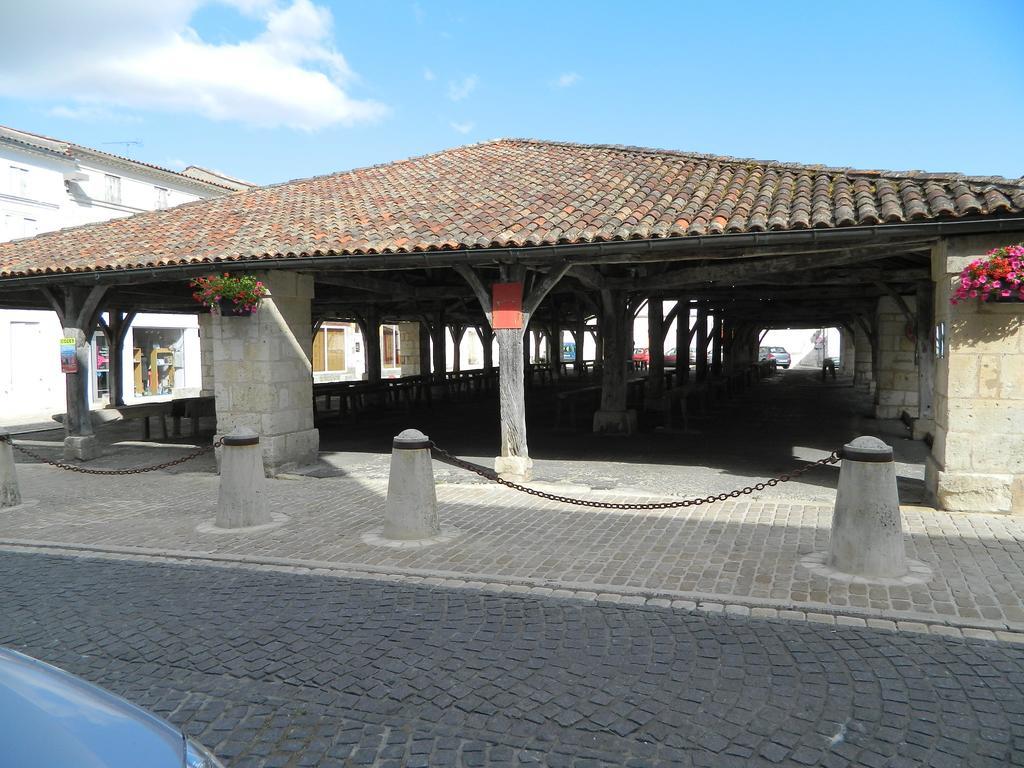 Chambre D'Hotes Les 3 Moulins Cozes Exterior foto