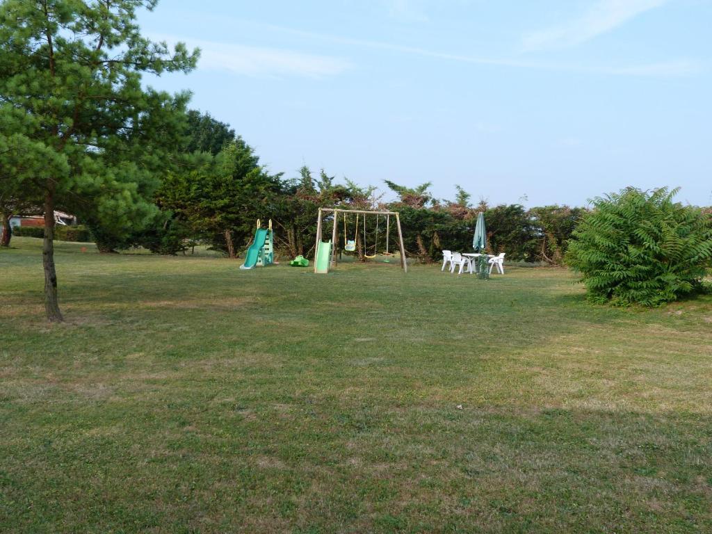 Chambre D'Hotes Les 3 Moulins Cozes Exterior foto